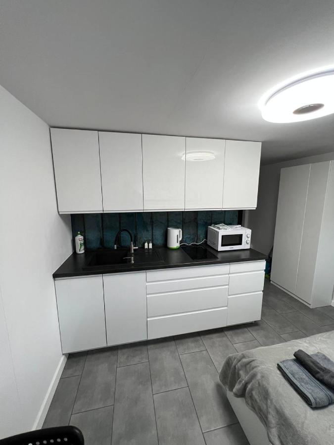 New Apartment On Batorego, Metro, Centre , Wi-Fi - By Hik Apartments Warsawa Bagian luar foto
